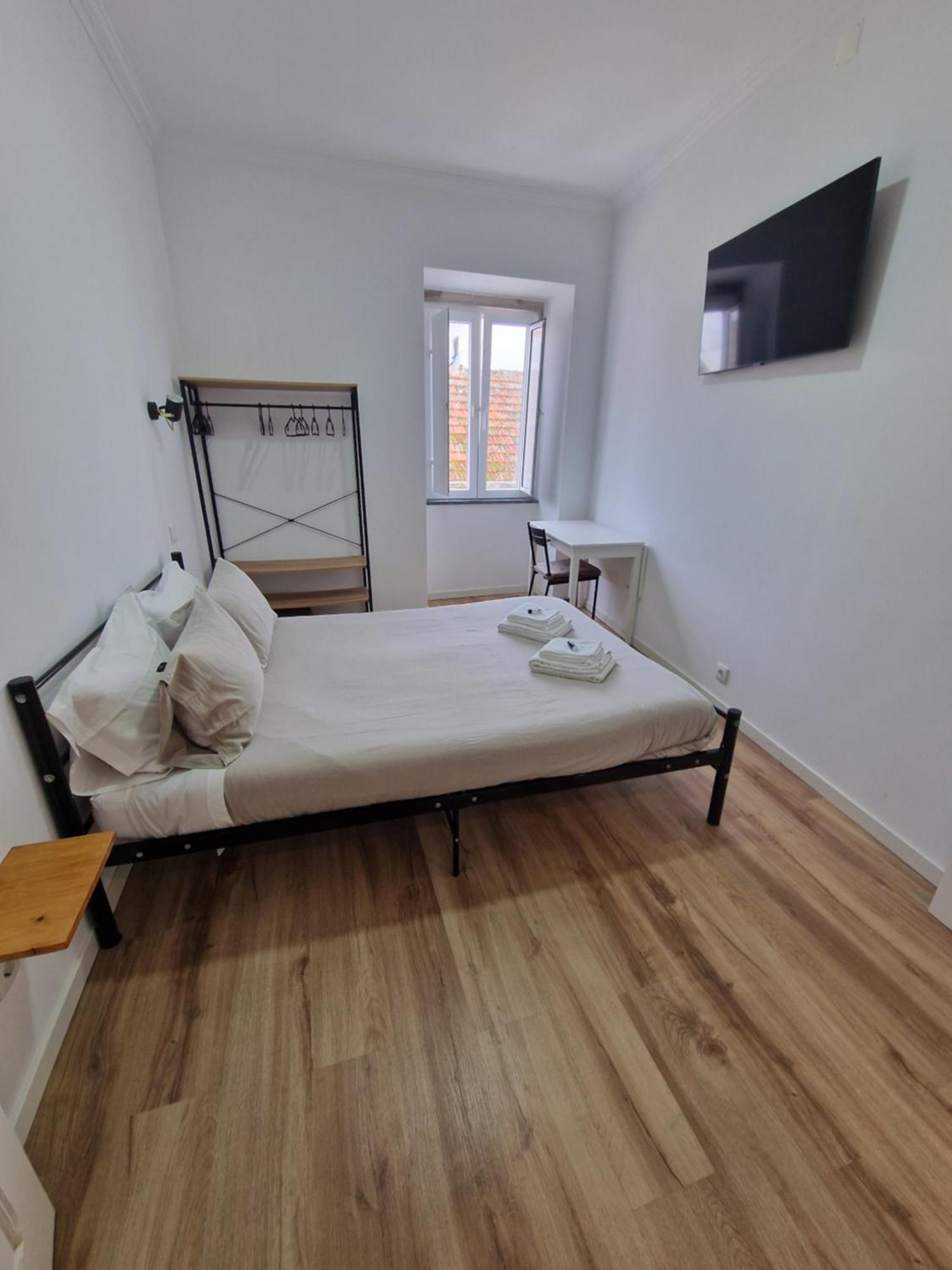 Wolley - Peniche Guesthouse Экстерьер фото